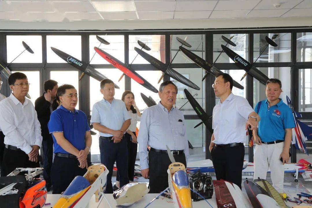 “熊猫体育首页”
【深化教育互联】同济大学一行来访(图11)