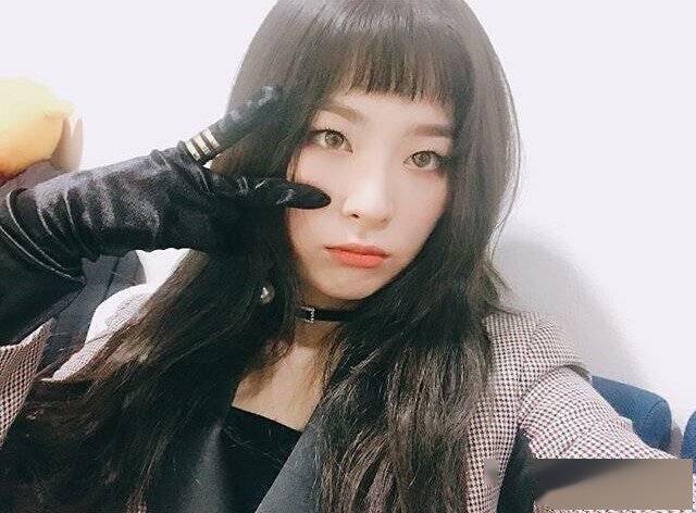 theqoo热帖:很适合眉上刘海的姜涩琪|熊猫体育(图19)
theqoo热帖:很适合眉上刘海的姜涩琪|熊猫体育(图19)