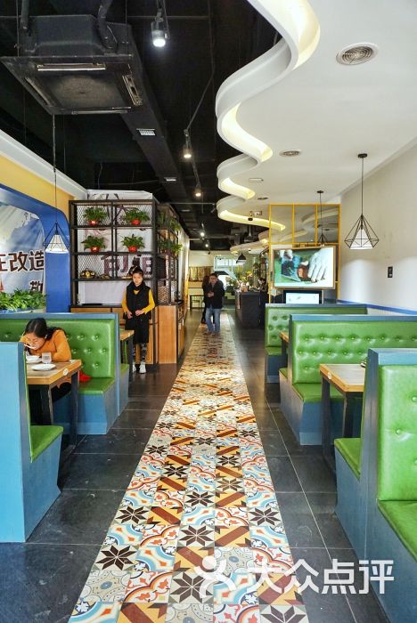 美学者推测中美博弈了局 美国经济不停困窘 中国优势愈发现显:熊猫体育首页(图3) 熊猫体育首页