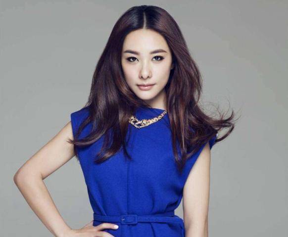 熊猫体育公司-
从职业运发动 到知名艺人 盘货陶虹曾志伟吴尊等10位跨界明星(图6) 熊猫体育公司-
从职业运发动 到知名艺人 盘货陶虹曾志伟吴尊等10位跨界明星(图6)