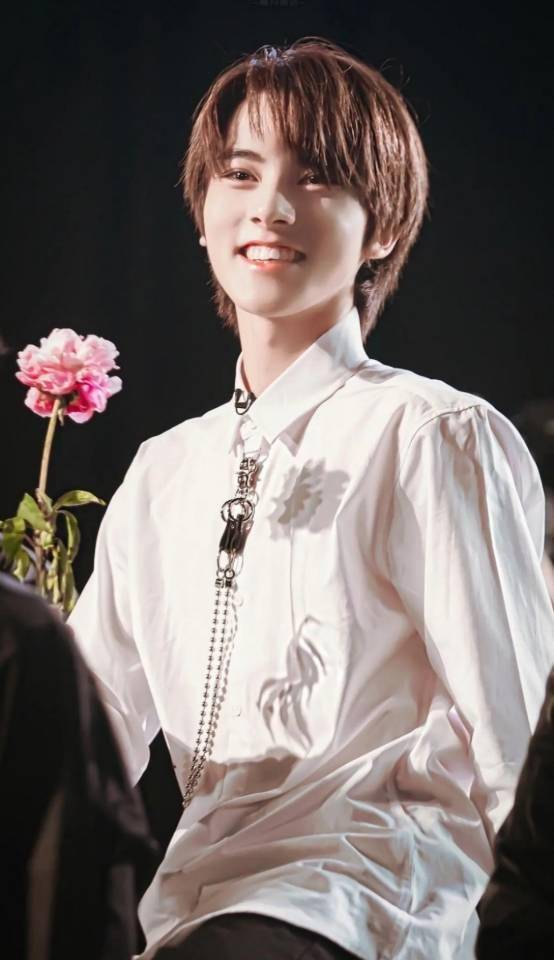 熊猫体育-
前有《青你》后有《浪姐》 夹击下的《少年之名》为什么这么糊？(图8)