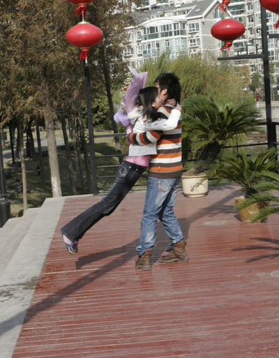 “熊猫体育”伊朗浓缩铀产量升4倍,特朗普继续施压:想好了再给我打电话载10亿现(图1) 熊猫体育首页