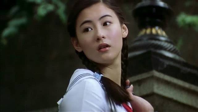 “熊猫体育公司”
周星驰《新喜剧之王》中的女主角 为什么演了之后依然不火(图5)